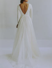 Leanne Marshall - "Vanya" Wedding Gown