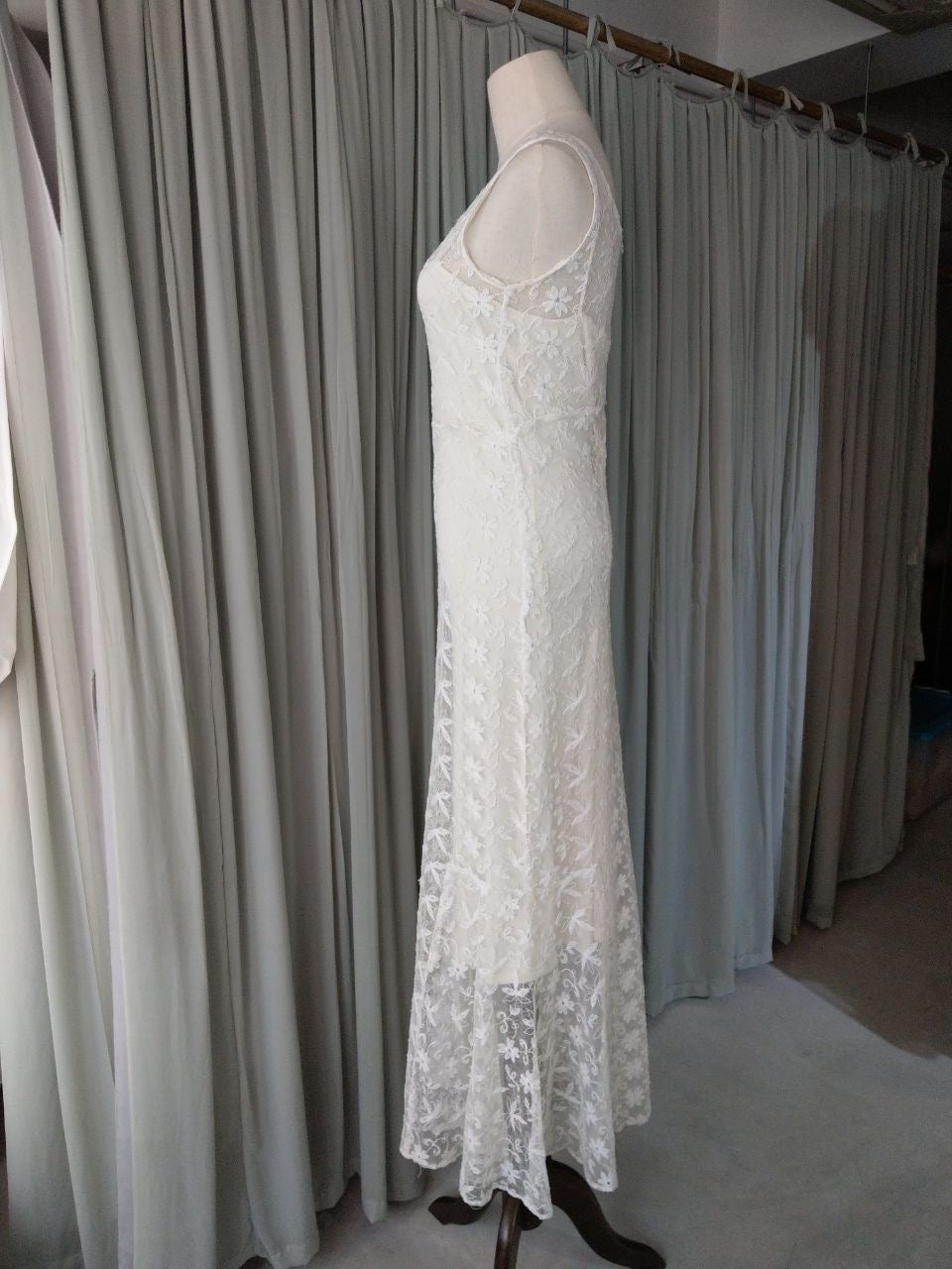 1930s Ivory Needle Lace Dress The Wed Genie 1930s Ivory Needle Lace Dress The Wed Genie